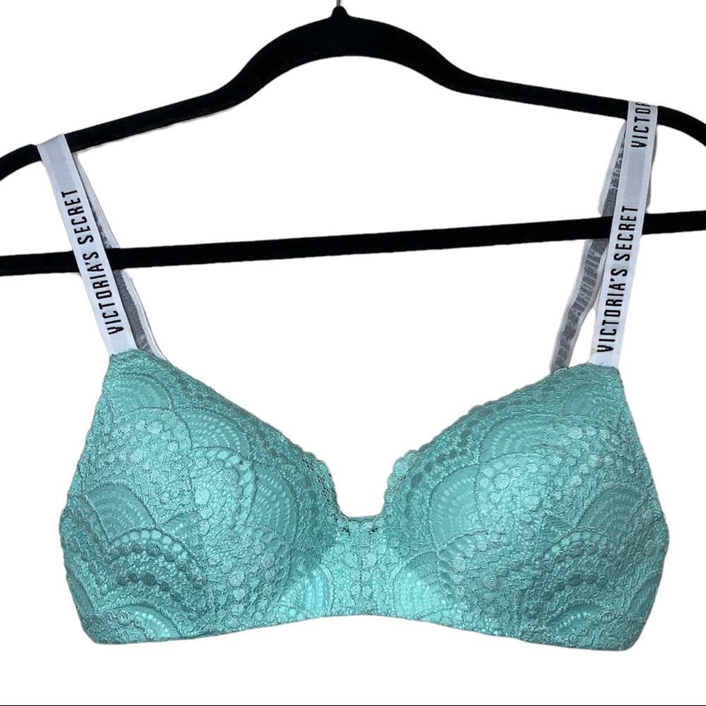 Victoria’s Secret Teal Blue Lace Logo Strap lined No-Wire Bra Size 32B